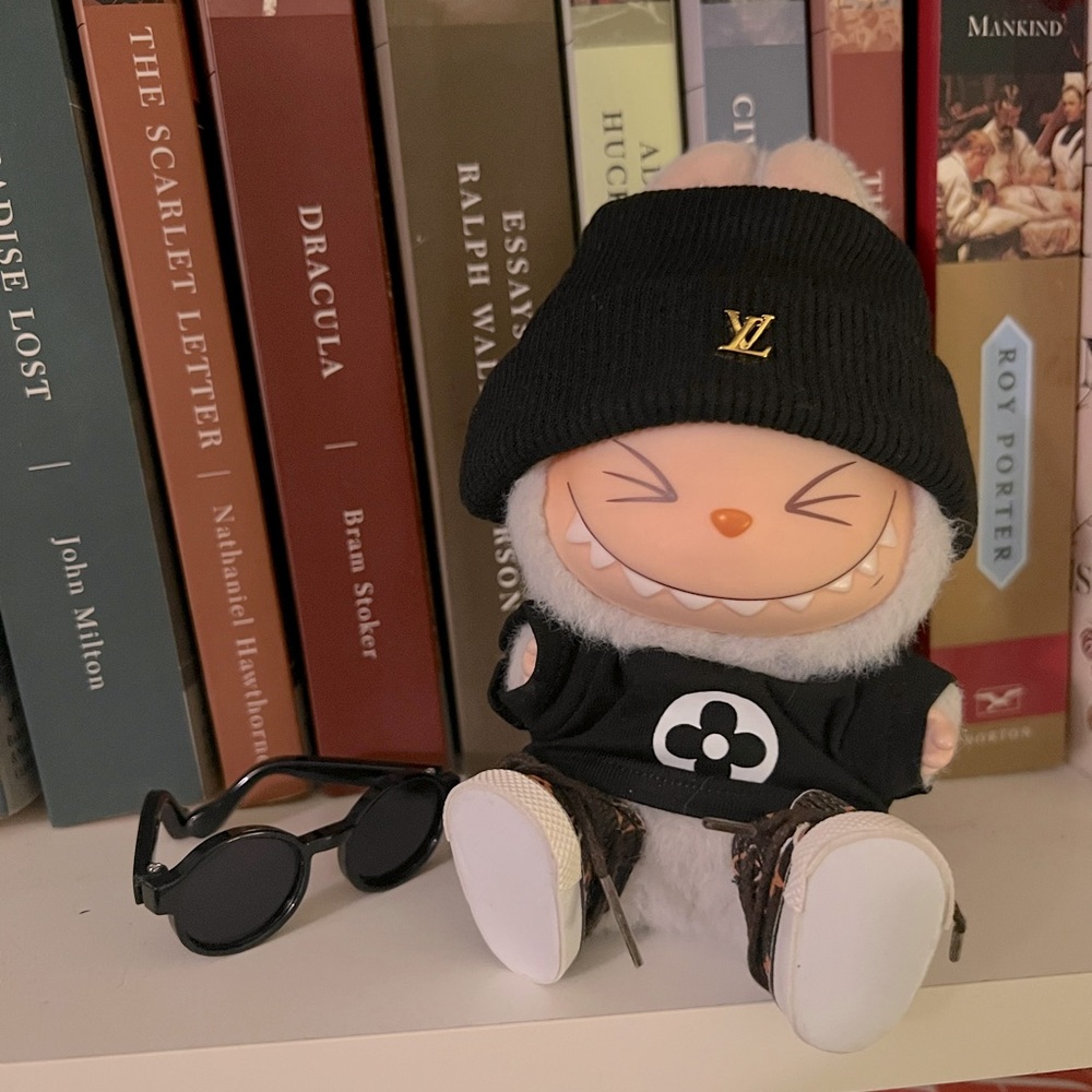 Chic Cool Black Outfit for Dolls such as Labubus